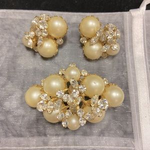 Vintage Alice Caviness Earring & Brooch Set